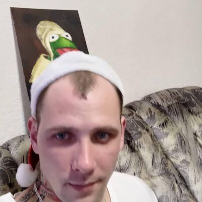  ,   Viktor, 30 ,   ,   