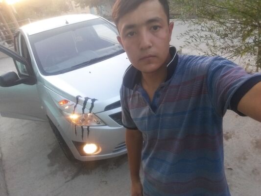  ,   Artur, 43 ,   ,   