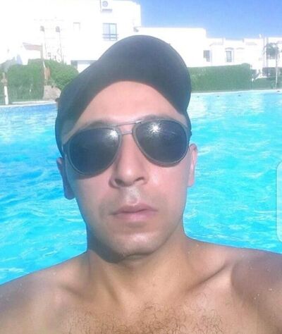  ,   Mr Ahmed, 39 ,   ,   , c 