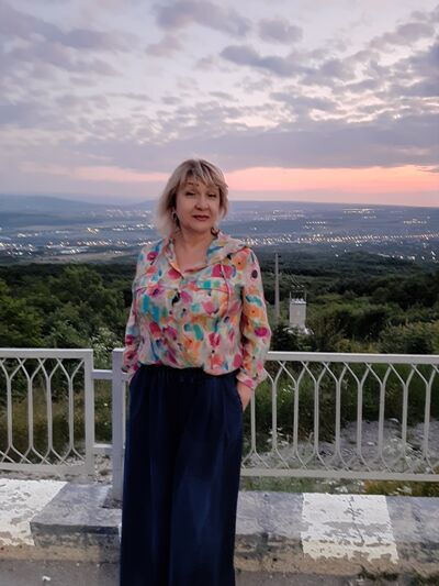  ,   Tasha, 48 ,   c 