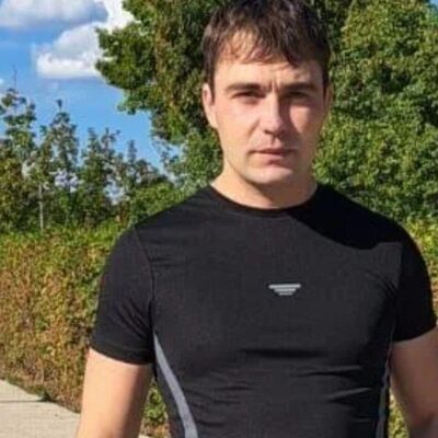  Hanau am Main,   , 32 ,   ,   