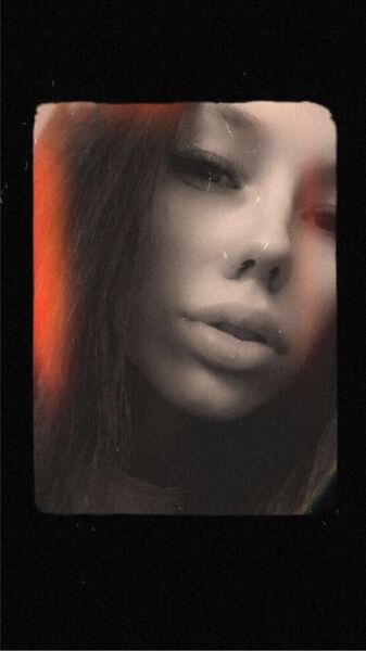  ,   Valeria, 22 ,   ,   