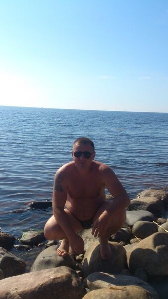  ,   Alex, 41 ,  