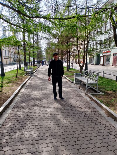  ,   Arman, 37 ,     , c , 
