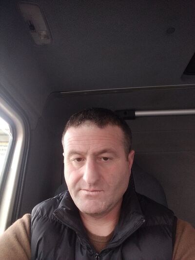  ,   Levani, 41 ,   ,   