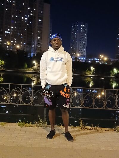  ,   Thierry, 40 ,   ,   