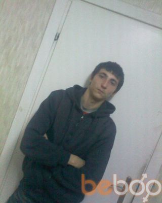  ,   Denis, 32 ,   