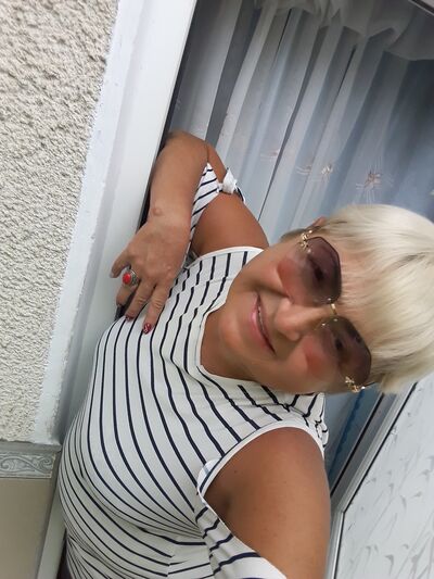  ,   Galina, 68 ,   c 