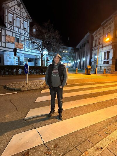  ,   Eugen, 35 ,   ,   