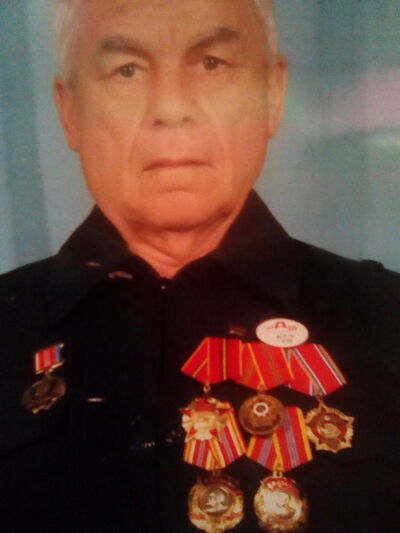 ,   Victor, 75 ,   ,   , c 