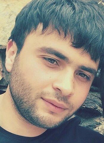  ,   Dav, 32 ,   