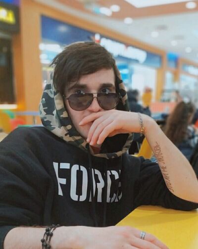  ,   Ruslan, 28 ,   ,   