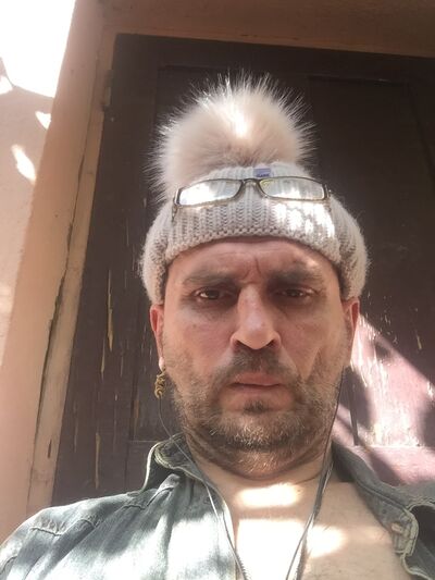  ,   Valery, 53 ,   ,   