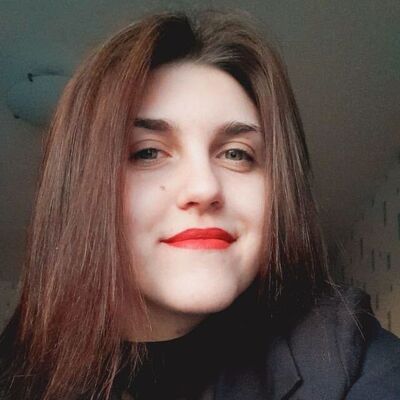  -,   Vera, 21 ,   ,   