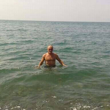  9320997  Ramaz, 55 ,    