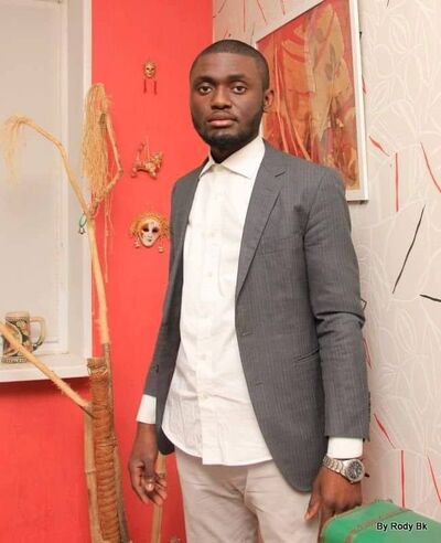  ,   Serge, 34 ,   