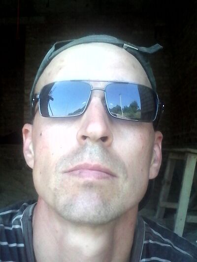  ,   Sergra, 39 ,  