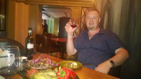  ,   Sergej, 46 ,   