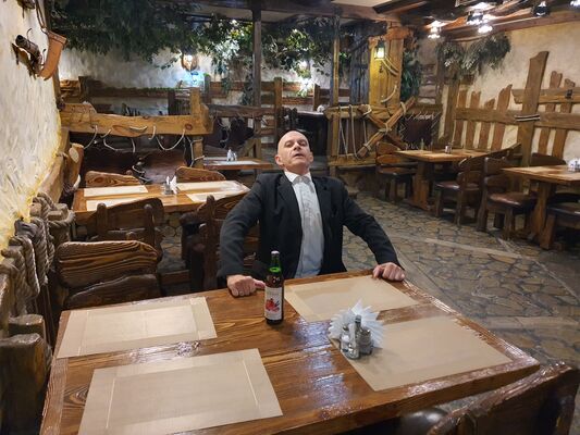 ,   Sergei, 47 ,   ,   , c 