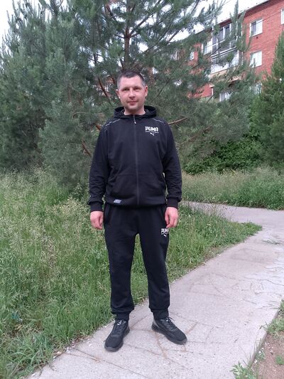  ,   Viktor, 43 ,     , c 