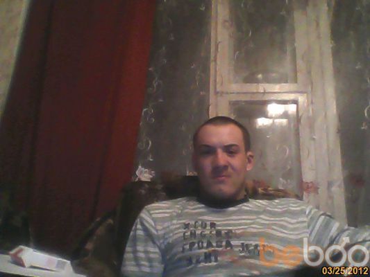  ,   Artur, 33 ,     , c 