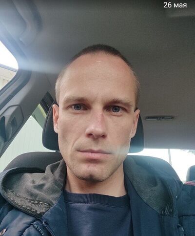  ,   Maxim, 37 ,   ,   