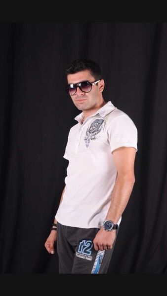  ,   Vardges, 33 ,   