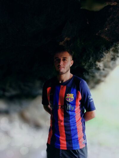  ,   IsmaiL, 24 ,   c 
