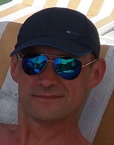  ,   Igor, 52 ,  