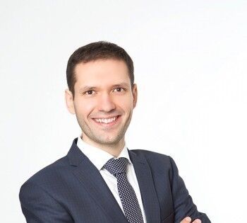  19012717  Andrey, 36 ,    