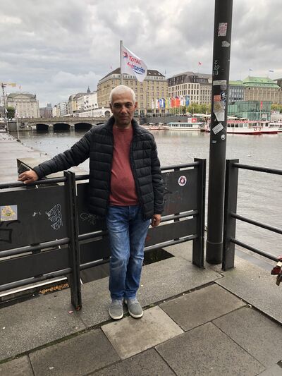  ,   Armen, 52 ,     , c , 