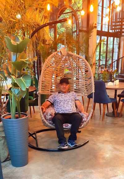  ,   Kakha, 50 ,   ,   