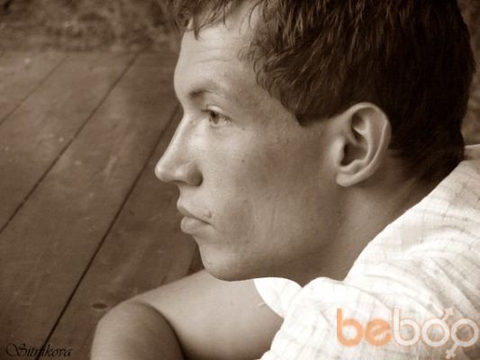  ,   Viktor, 38 ,   