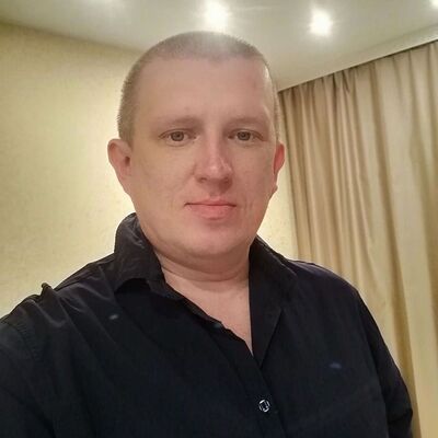  ,   Artem, 42 ,   ,   