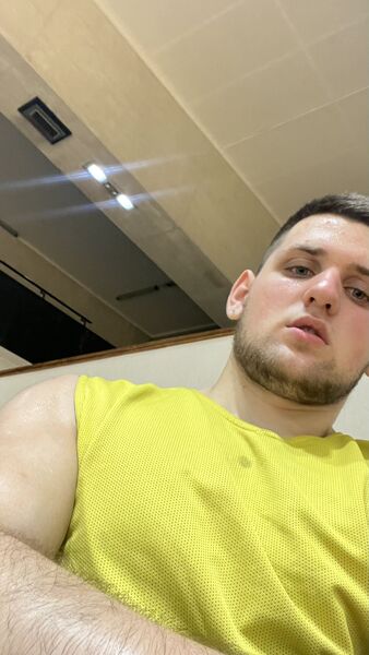  Abbadia Lariana,   Vladyslav, 22 ,   ,   