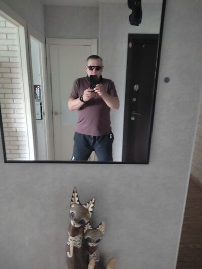  ,   Aleks, 47 ,   ,   
