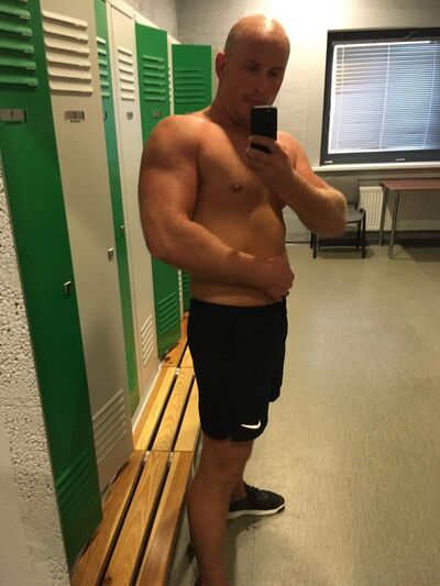  Upplands-Vasby,   , 37 ,   ,   