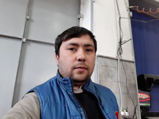  ,   Ulugbek, 35 ,     , c , 
