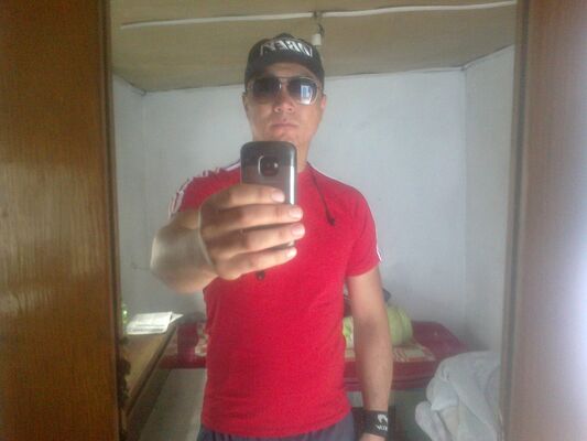  ,   Malyw, 35 ,   ,   , c 