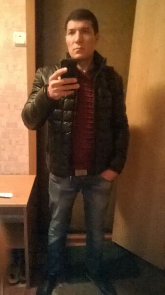  ,   Erlan, 36 ,   ,   , c 