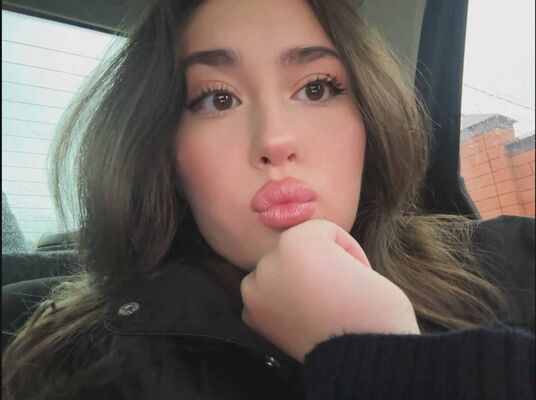  ,   Daria, 25 ,   ,   