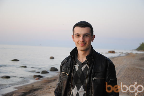  -,   David, 33 ,   ,   , c 