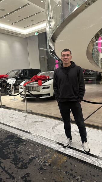  ,   Ali, 33 ,   ,   