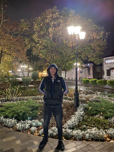  ,   Jurii, 41 ,   ,   , c 