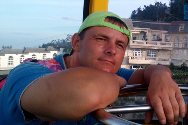  ,   Dzianis, 48 ,   ,   , c 