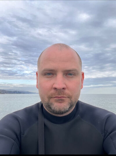  ,   Vladimir, 42 ,   ,   