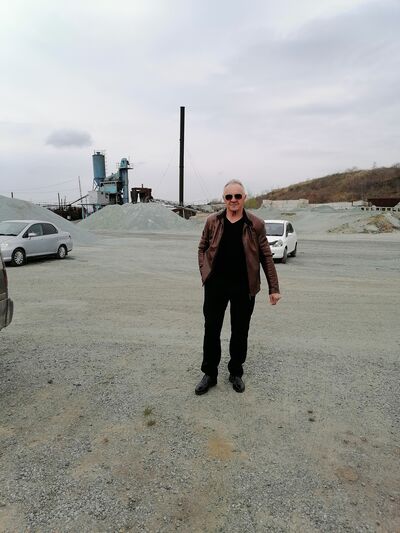  -,   Valentin, 64 ,   ,   