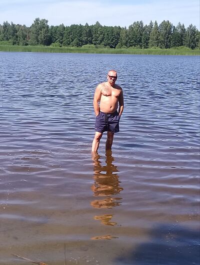  ,   Raimond, 57 ,   ,   