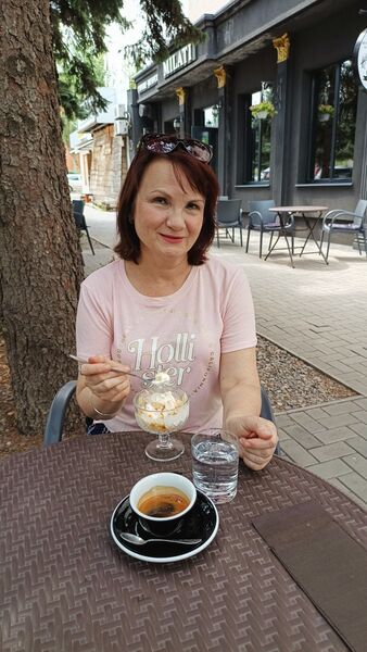  ,   Vika, 56 ,   ,   
