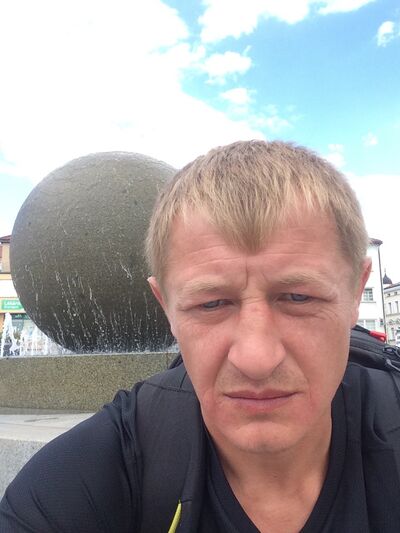  ,   Nikolas, 44 ,   ,   
